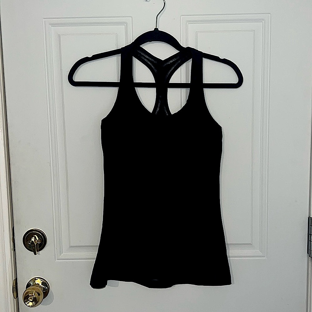 Lululemon tank top.